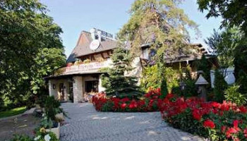 Tercia Hubertus Etterem outside