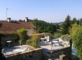 Nyárfa Vendéglő outside