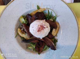 Borsso Bistro food