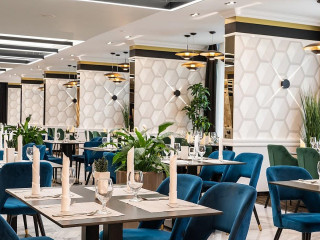 restaurant image