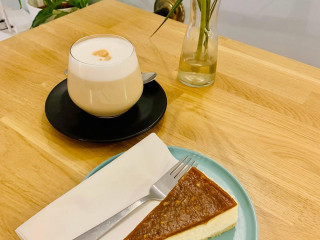 Caferol Kávézó Bistro
