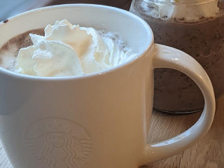 Starbucks Gellért