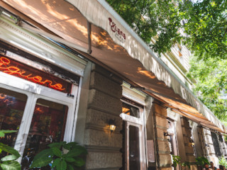 Iguana And Grill