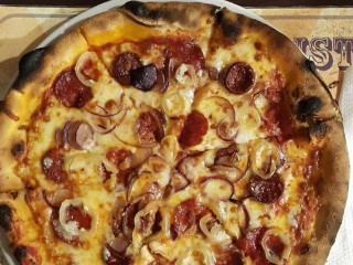 Forum Bistro étterem,pizza,hamburger, Street Food, Hot Dog